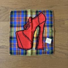 【新品】 Vivienne Westwood タオルハンカチ 厚底靴 オーブ刺繍のサムネイル