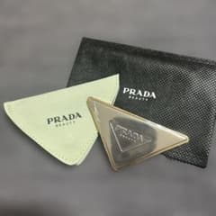 PRADA BEAUTY トライアングル ミラー