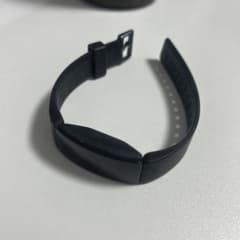 スマートウォッチ fitbit 本体 ブラック 充電器なしのサムネイル