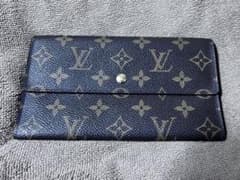 Louis Vuitton 三つ折り財布のサムネイル