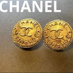 CHANEL ゴールド イヤリング　両耳　ヴィンテージ　ココマーク　ロゴのサムネイル