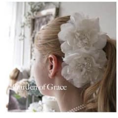 【新品】ヘッドアクセサリー お花 コサージュ ドレス ウエディング ホワイト3個のサムネイル