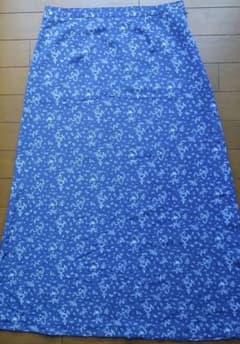 agnes b. ネイビー花柄フレアスカートのサムネイル