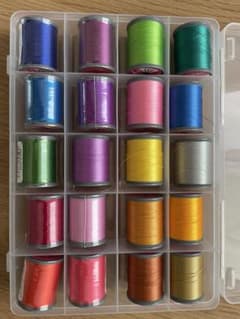 フジックス　キングスター　ミシン　刺繍糸 セットのサムネイル