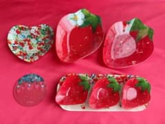 ショコラさま専用✴︎【お皿】AfternoonTea苺皿のサムネイル