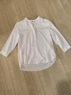 UNIQLO シアーシャツのサムネイル
