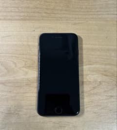 【今週限定出品】【液晶無傷】iPhone SE 第2世代 ブラック 64GBのサムネイル