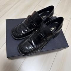 PRADA プラダ ブラックローファー ヴィンテージ オールド - メルカリ