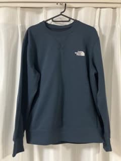 THE NORTH FACE ネイビー L トレーナーのサムネイル