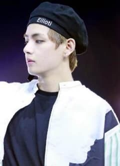 BTS テテ 着用 ベレー帽 正規品のサムネイル