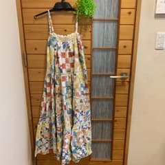 ななさま専用花柄 ロングワンピース マキシワンピースのサムネイル