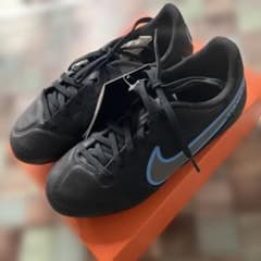 値下げ！Nike サッカーシューズ ブラック/ブルー22センチのサムネイル