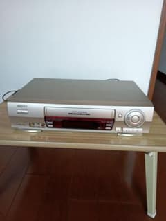 Victor VHS ビデオデッキ ジャンク - メルカリ