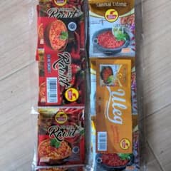 5点 Uleg Rawit, Udang, Terasi, Kobe 唐揚げ2のサムネイル