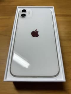 iPhone11 美品 64GB SIMフリーのサムネイル