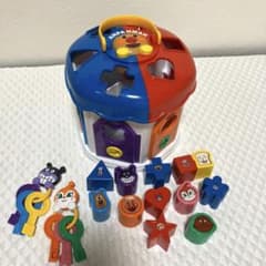 【欠品なし】アンパンマン　入れよう！開けよう！できるかな？かぎいっぱい育脳パズルのサムネイル