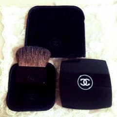 【CHANEL】プードゥル ルミエール グラッセのサムネイル
