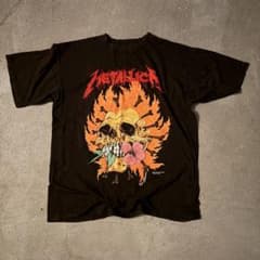 METALLICA メタリカ スカル フレイム グラフィック Tシャツ ブラックのサムネイル