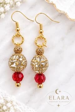 ハンドメイドピアス レッド ゴールド フープ ゆらゆら 華やか 上品 大人可愛いのサムネイル