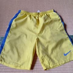 NIKE ハーフパンツ イエロー/ブルー BOYS L(キッズサイズ)のサムネイル
