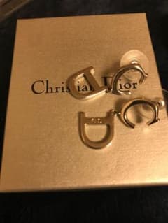 Dior ピアス 値引きしました。のサムネイル
