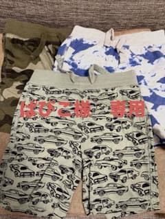 GAP ハーフパンツ　95センチ　3枚まとめ売りのサムネイル