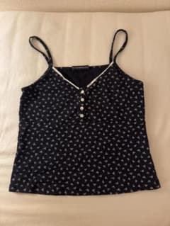 Brandy Melville 花柄キャミソールのサムネイル