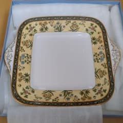 WEDGWOOD INDIA スクエアプレート 持ち手付きのサムネイル