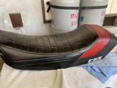 希少　当時物　CBX400F CBX550F用ジュリアリーシートのサムネイル