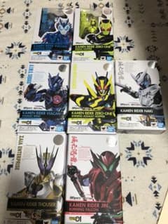 仮面ライダーゼロワンフィギュアーツセットのサムネイル