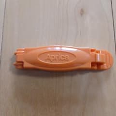 Aprica アップリカ　チャイルドシート用　シートベルトストッパーのサムネイル