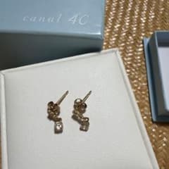 【りらっくま様専用】canal 4℃ ストーン付きピアスのサムネイル