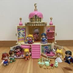 美少女戦士セーラームーン ムーンキャッスル おもちゃ　[人形付き]のサムネイル