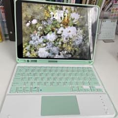 iPad用品　キーボード、キーボードケースのサムネイル