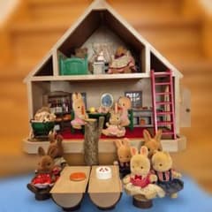 シルバニアファミリー 赤い屋根の大きなお家 ハウス人形、家具小物類セットのサムネイル
