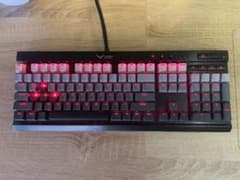 Corsair K70 メカニカルキーボード Cherry MX Redのサムネイル