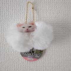 猫の顔付きフェイクファーキーホルダーのサムネイル