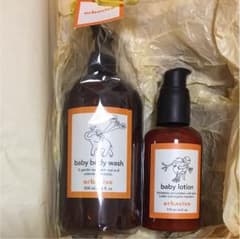★エルバビーバ baby body wash &  baby lotion★のサムネイル
