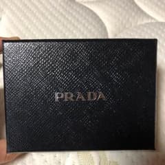 PRADA プラダ 箱 ハワイ  アラモアナ かすれ有り 空箱 箱のみのサムネイル