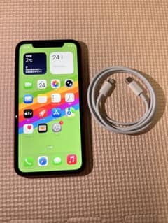 AU iPhone11 64GB レッド 新品充電ケーブル付属品のサムネイル