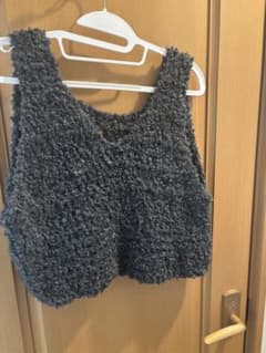 ハンドメイド　ダークグレー ニットベストのサムネイル