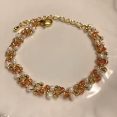 オレンジとホワイトのビーズブレスレットのサムネイル