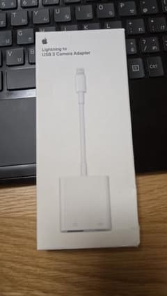 Apple Lightning - USB 3カメラアダプタ MK0W2AM/Aのサムネイル