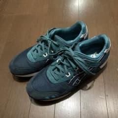 アシックススニーカー中古のサムネイル