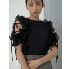 SNIDEL フリルスリーブニットプルオーバーのサムネイル