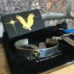 TADY＆KING 平打ちバングル 18k ロングホーンのサムネイル