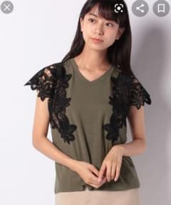 Vネック袖レースTシャツのサムネイル