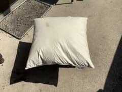 羽毛100%のクッション4枚組のサムネイル