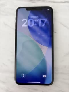 Apple iPhone 11 Promax 本体　256gbのサムネイル