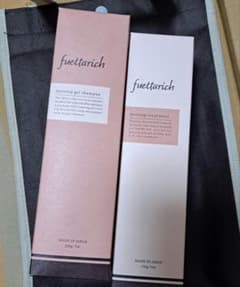 フェタリッチ✴モイストトリートメント & シャンプーセットのサムネイル